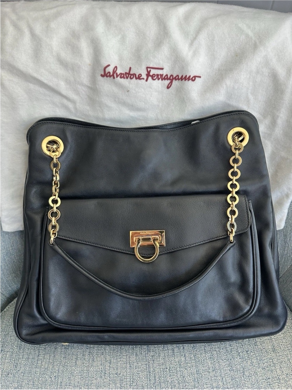 Salvatore Ferragamo Sheba Black Leather Handbag Shoulder Bag Chain Strap